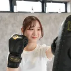 女性