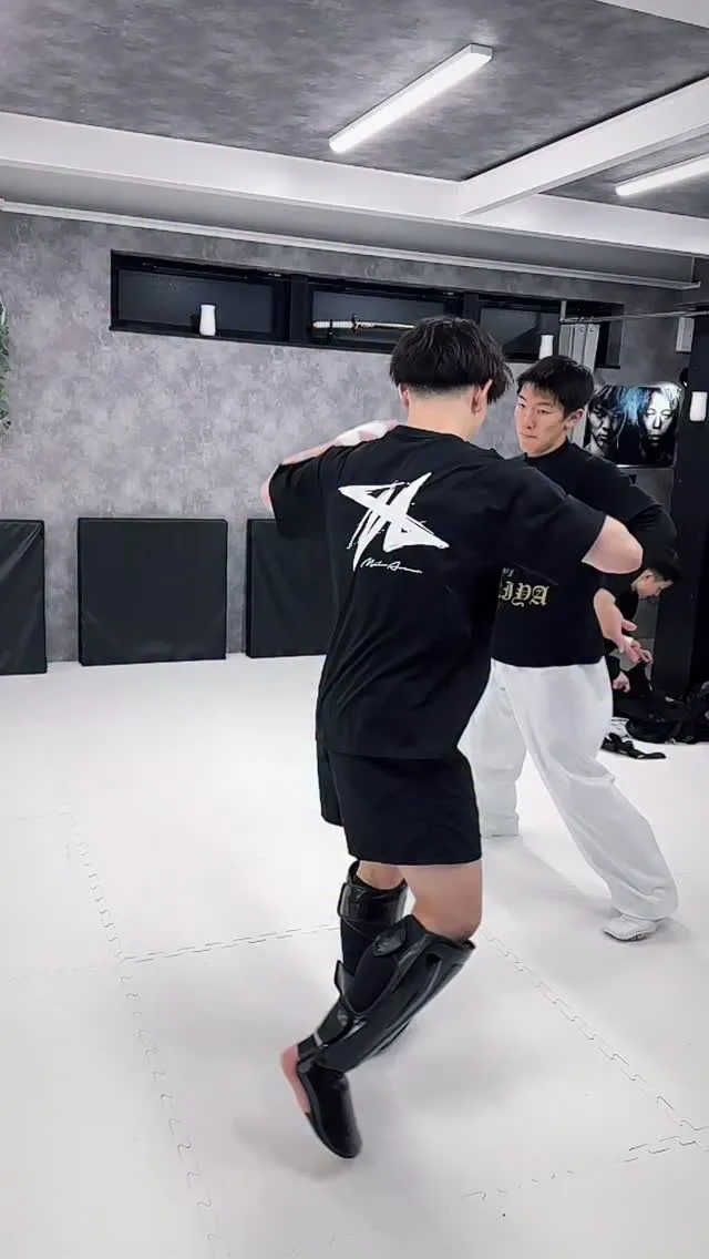 本日まで休館日。