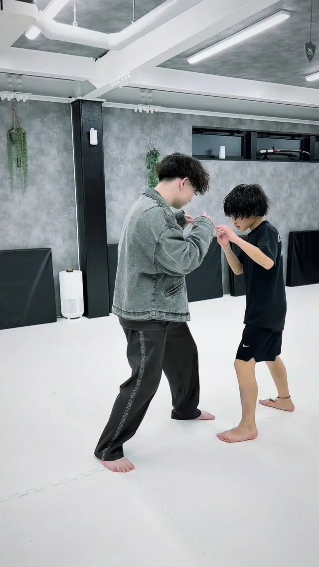 この斜めの軌道の胴回しマジ避けにくい💦