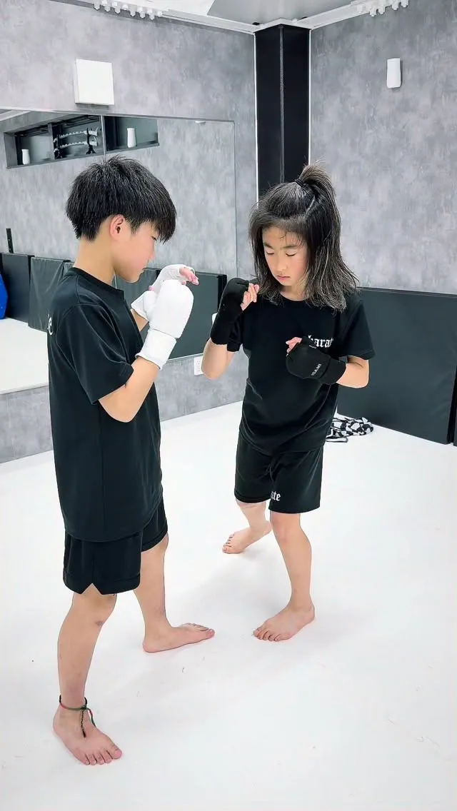 腹パンフルスイング‼︎〝20発打ち合い勝負〟